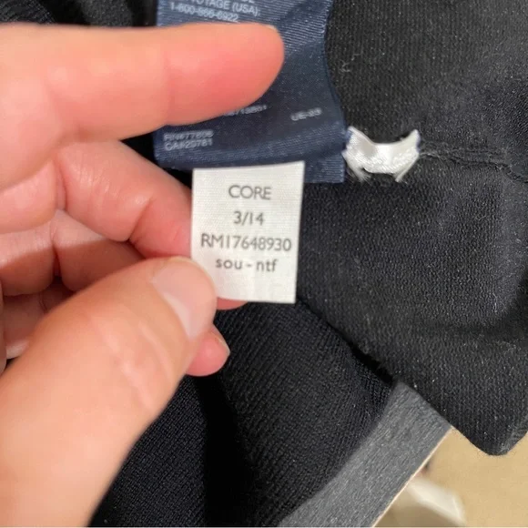 Tommy Hilfiger Women's Black V-Neck Sweater - Picture 5 of 6